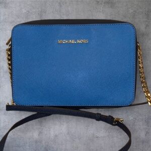 Michael Kors "jet set" square crossbody with chain blue with dark blue trim